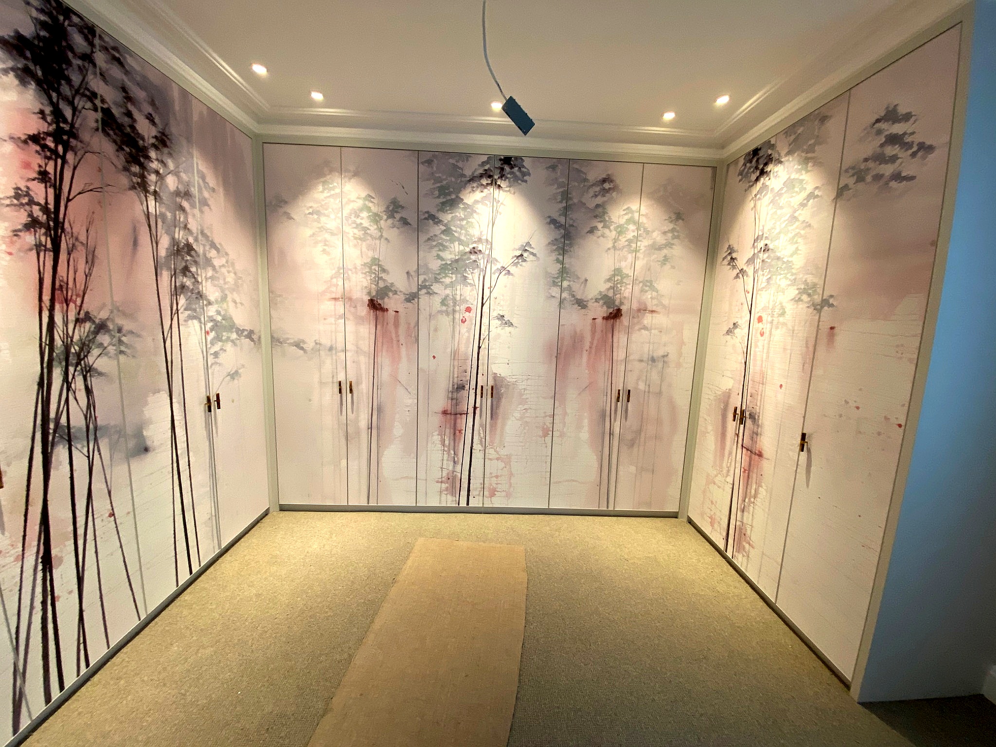 Walk-in wardrobe cabinetry